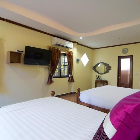 Ban Huai Yai Bueng Bua Thong Resort מראה חיצוני תמונה