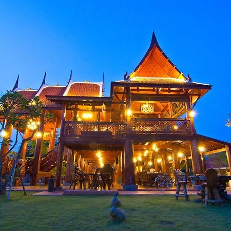 Ban Huai Yai Bueng Bua Thong Resort מראה חיצוני תמונה