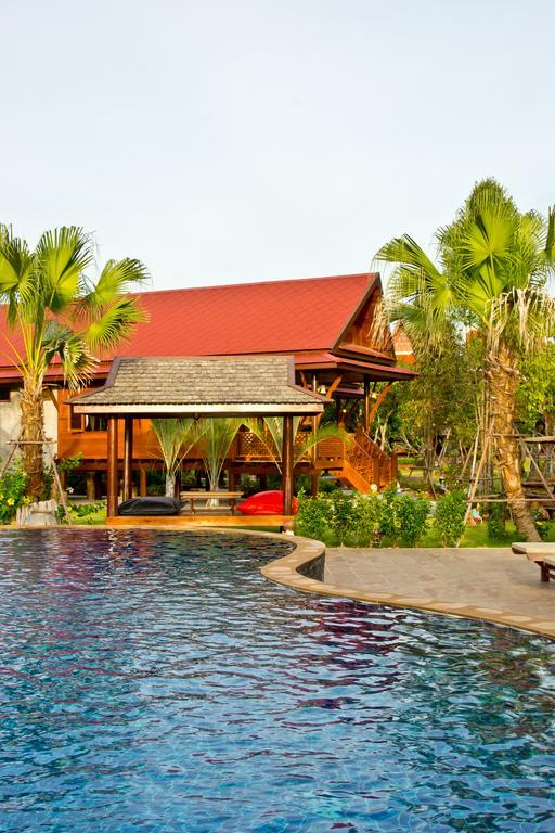 Ban Huai Yai Bueng Bua Thong Resort מראה חיצוני תמונה